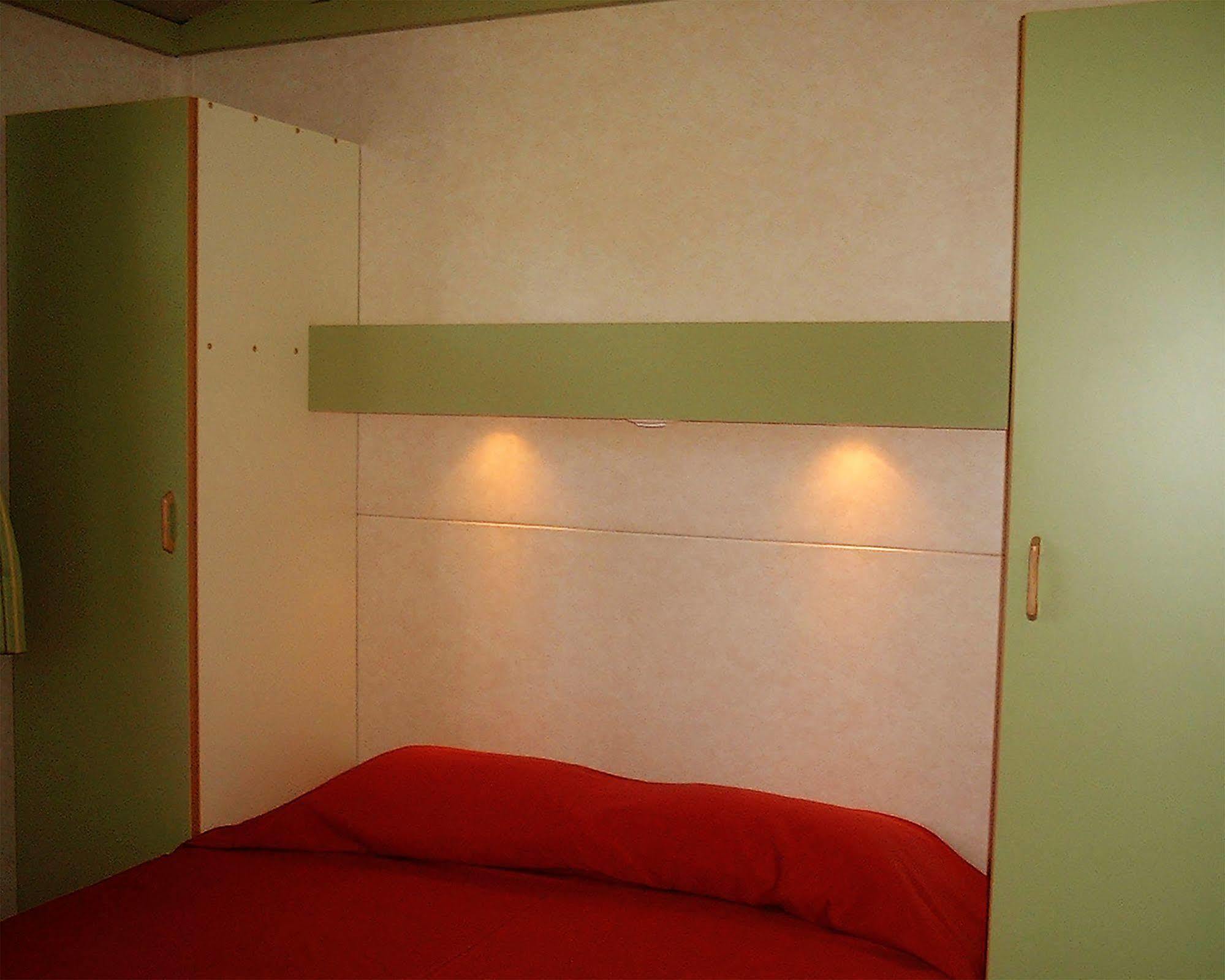 Orbitur Valado Bungalows Caravan Park Hotel Nazare Exterior photo