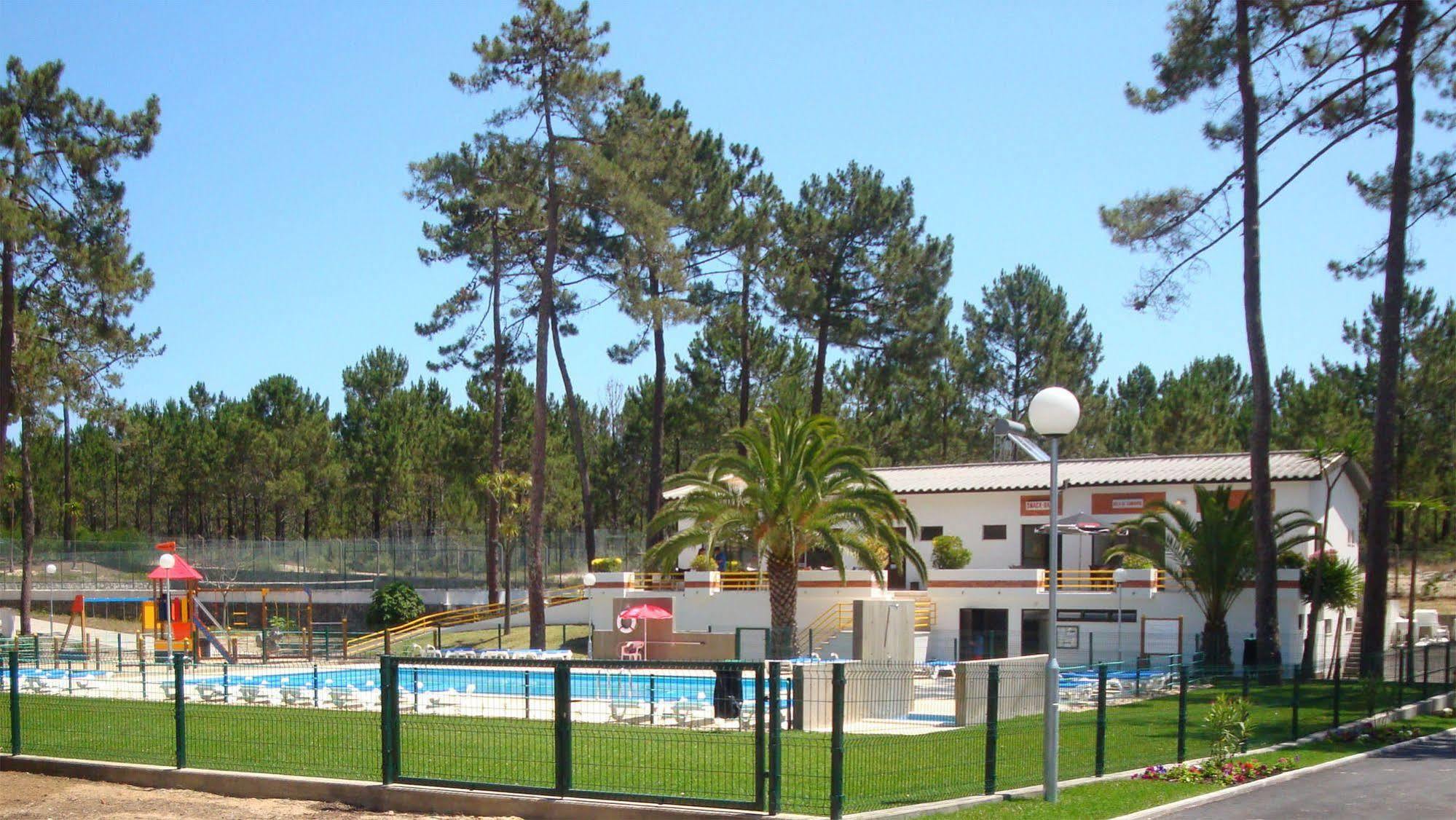 Orbitur Valado Bungalows Caravan Park Hotel Nazare Exterior photo